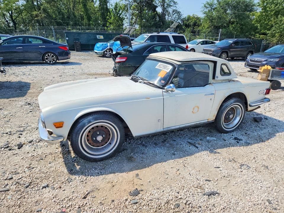 1973 TRIUMPH CAR TR