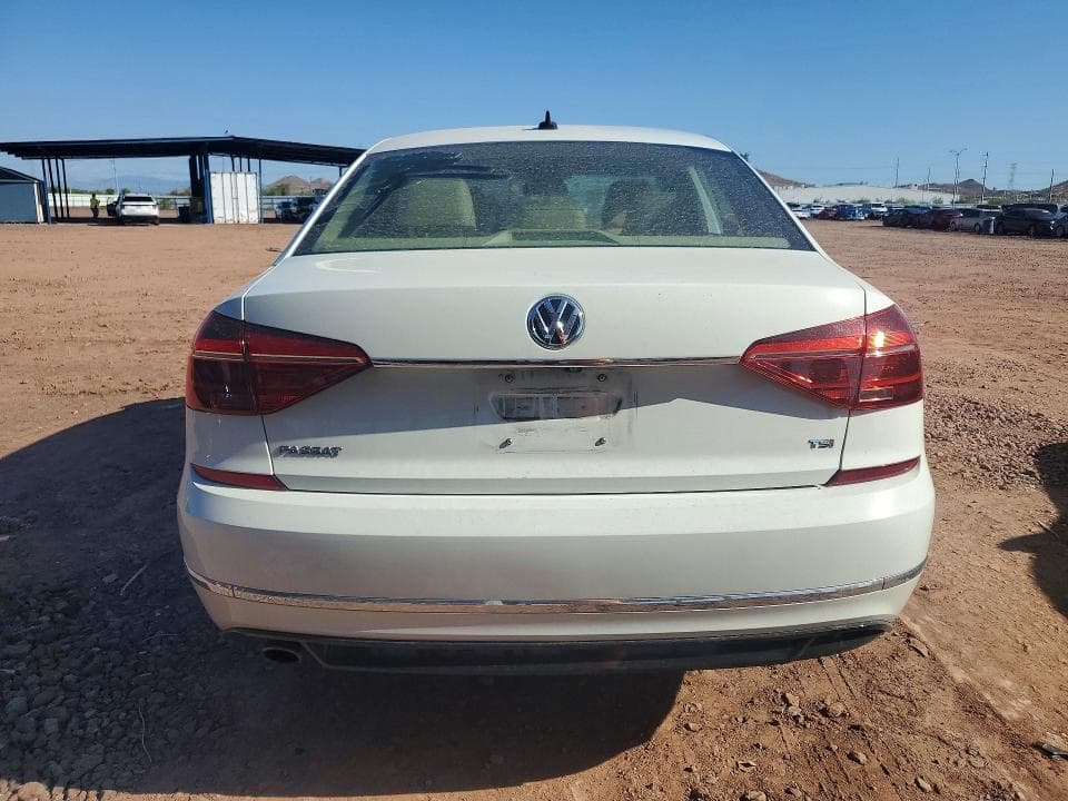 2017 VOLKSWAGEN PASSAT R-LINE 6