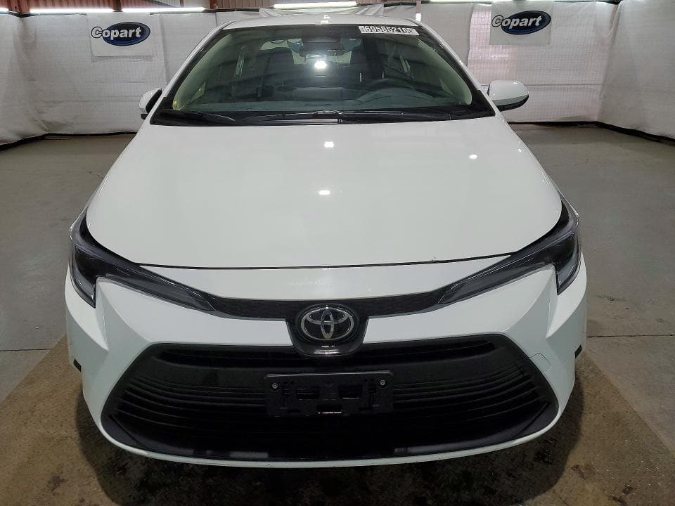 2026 TOYOTA COROLLA LE 5