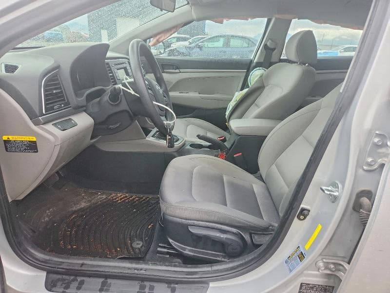 2017 HYUNDAI ELANTRA SE 7