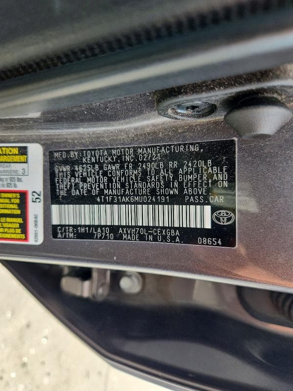 2021 TOYOTA CAMRY XLE 12