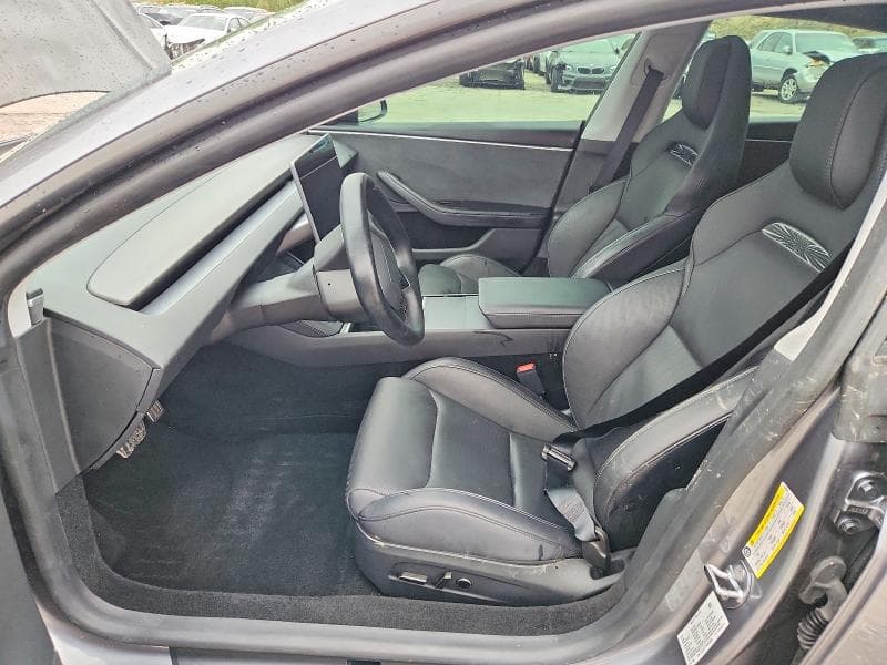 2025 TESLA MODEL 3 7