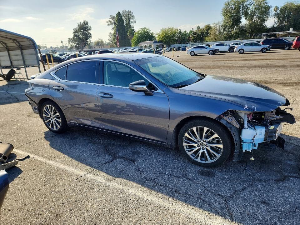 2019 LEXUS ES 300H 4