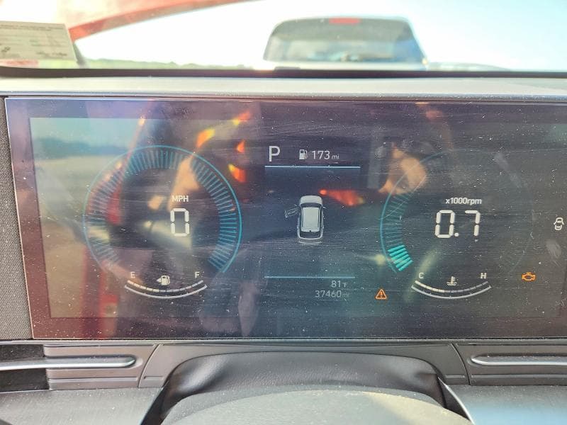 2024 HYUNDAI KONA SEL 9