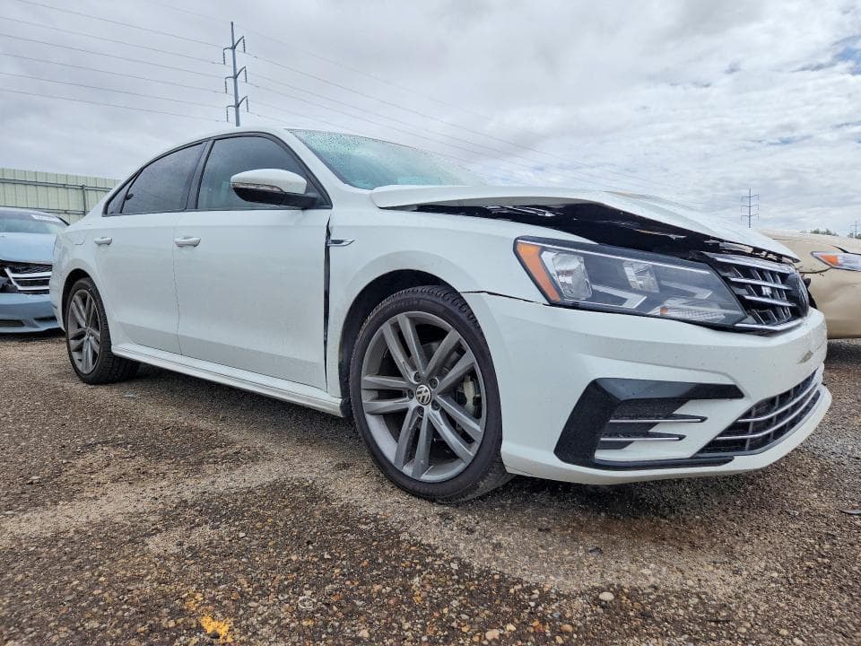 2018 VOLKSWAGEN PASSAT S 4