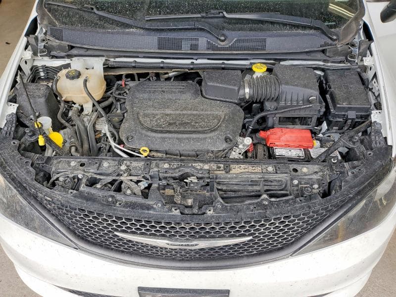 2021 CHRYSLER VOYAGER LX 12