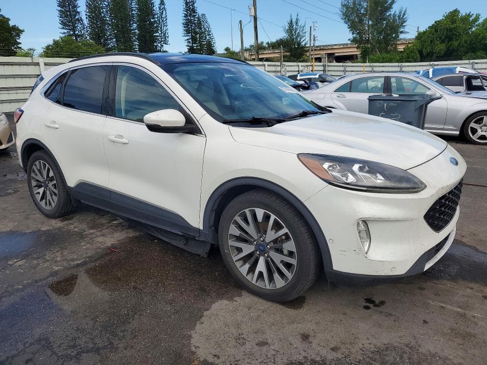 2020 FORD ESCAPE TITANIUM 4