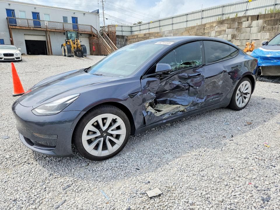 2022 TESLA MODEL 3