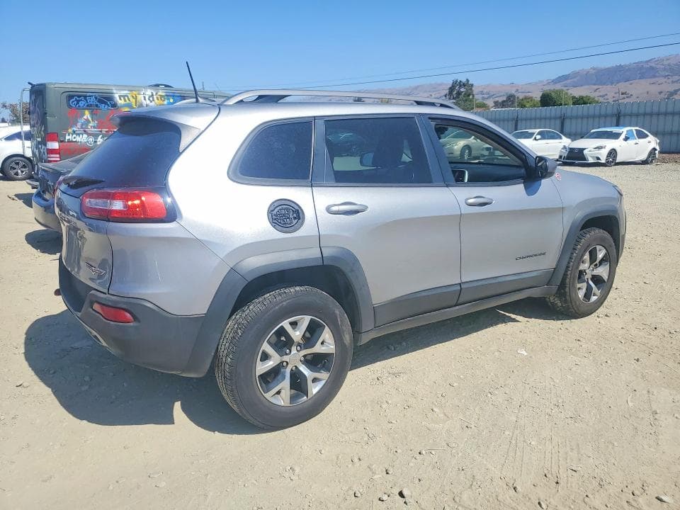 2017 JEEP CHEROKEE TRAILHAWK 3