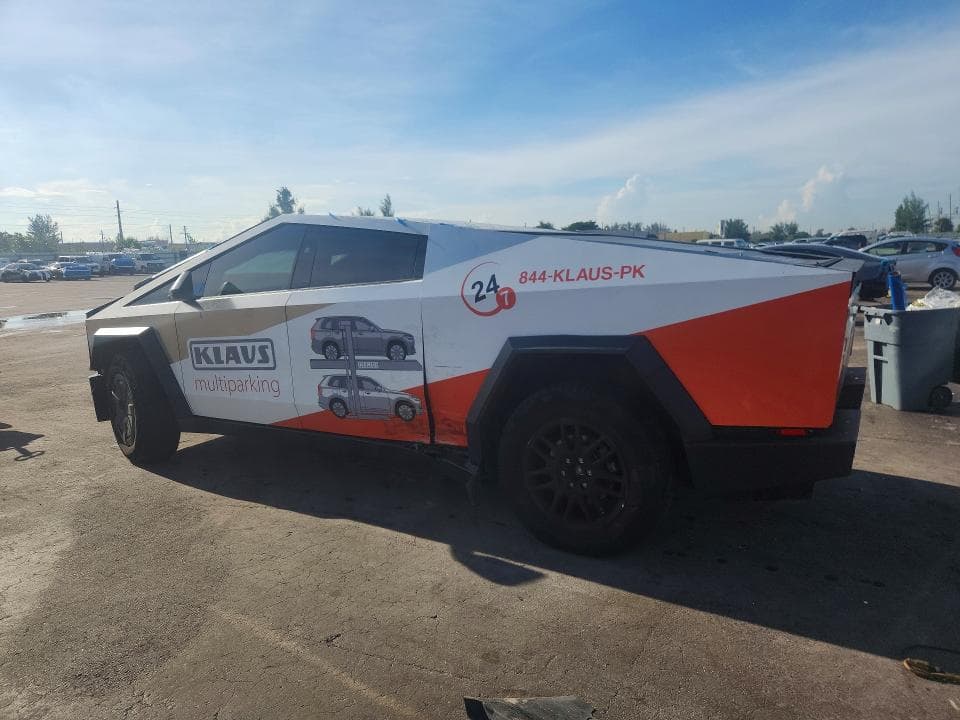 2025 TESLA CYBERTRUCK BEAST 2