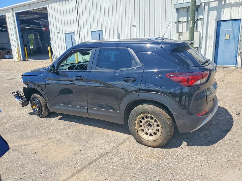 2023 CHEVROLET TRAILBLAZER LT 2
