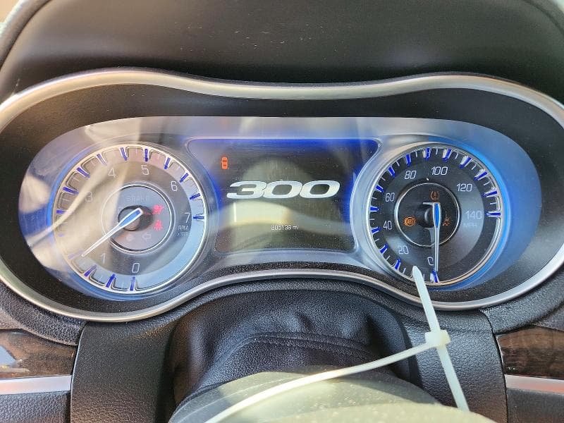 2017 CHRYSLER 300C 9