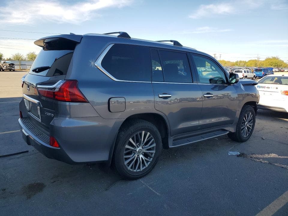 2017 LEXUS LX 570 3
