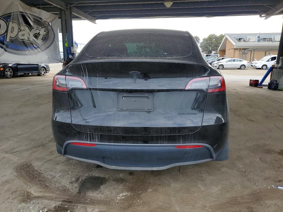 2023 TESLA MODEL Y 6