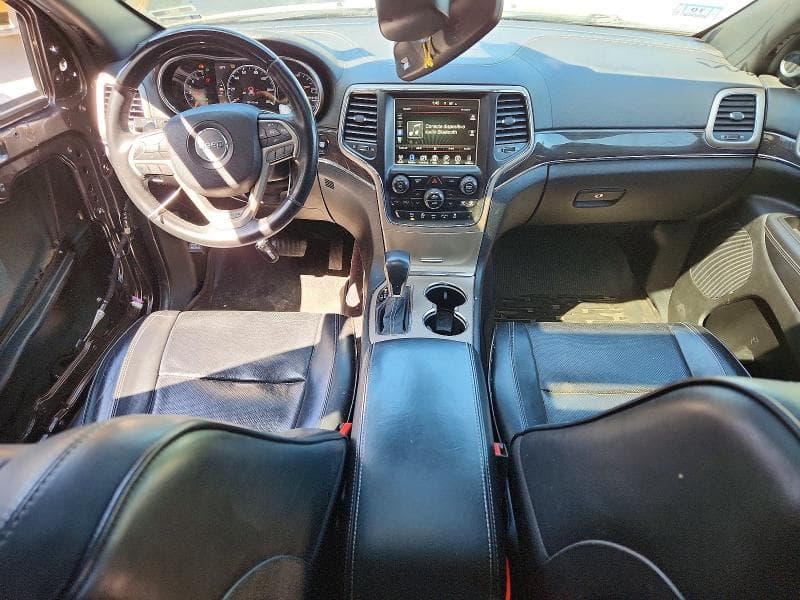 2017 JEEP GRAND CHEROKEE OVERLAND 8