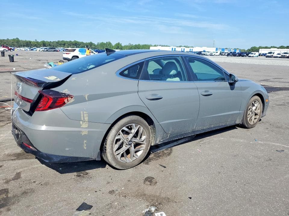 2021 HYUNDAI SONATA SEL 3