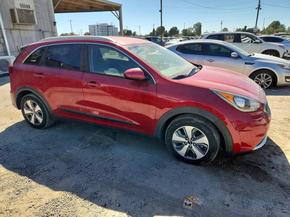 2019 KIA NIRO LX 4