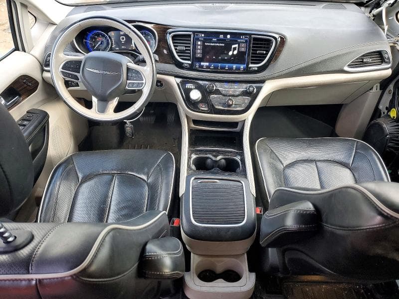 2021 CHRYSLER PACIFICA LIMITED 8