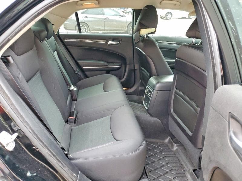 2019 CHRYSLER 300 TOURING 10
