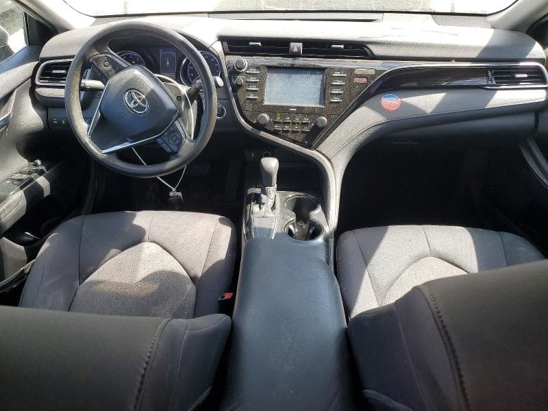 2020 TOYOTA CAMRY LE 8
