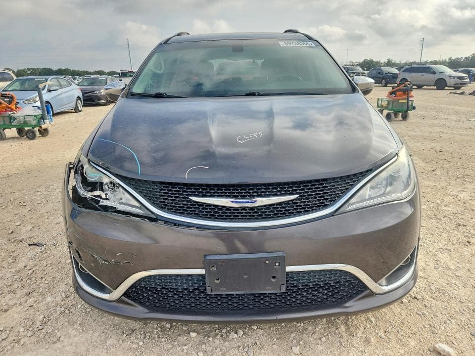 2020 CHRYSLER PACIFICA LIMITED 5