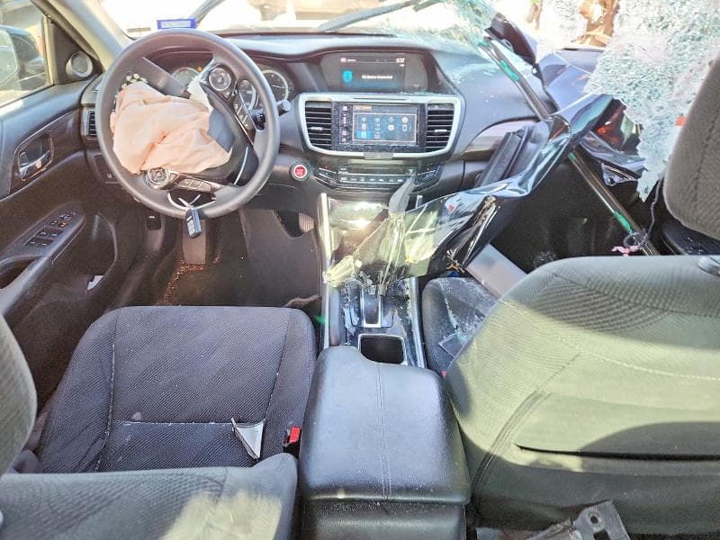 2017 HONDA ACCORD EX 8