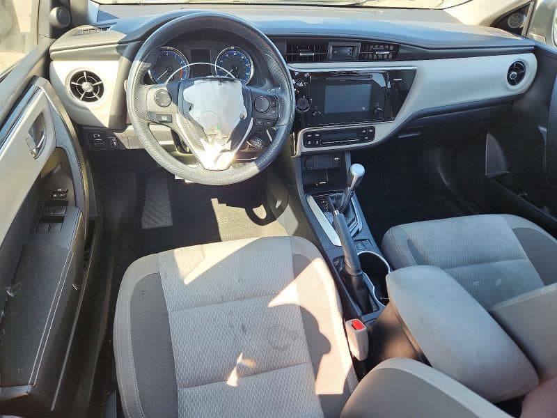 2017 TOYOTA COROLLA LE 8