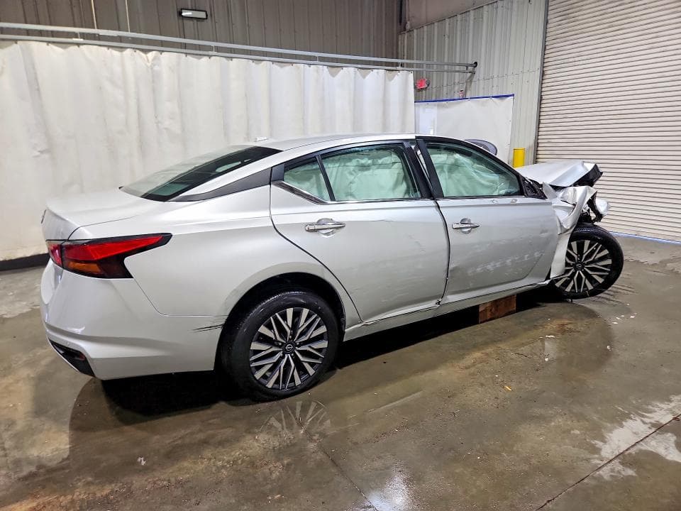 2025 NISSAN ALTIMA SV 3