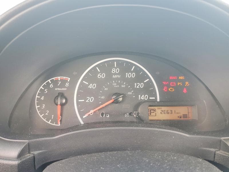 2018 NISSAN VERSA 9