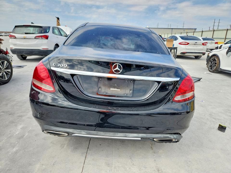 2017 MERCEDES-BENZ C 300 6