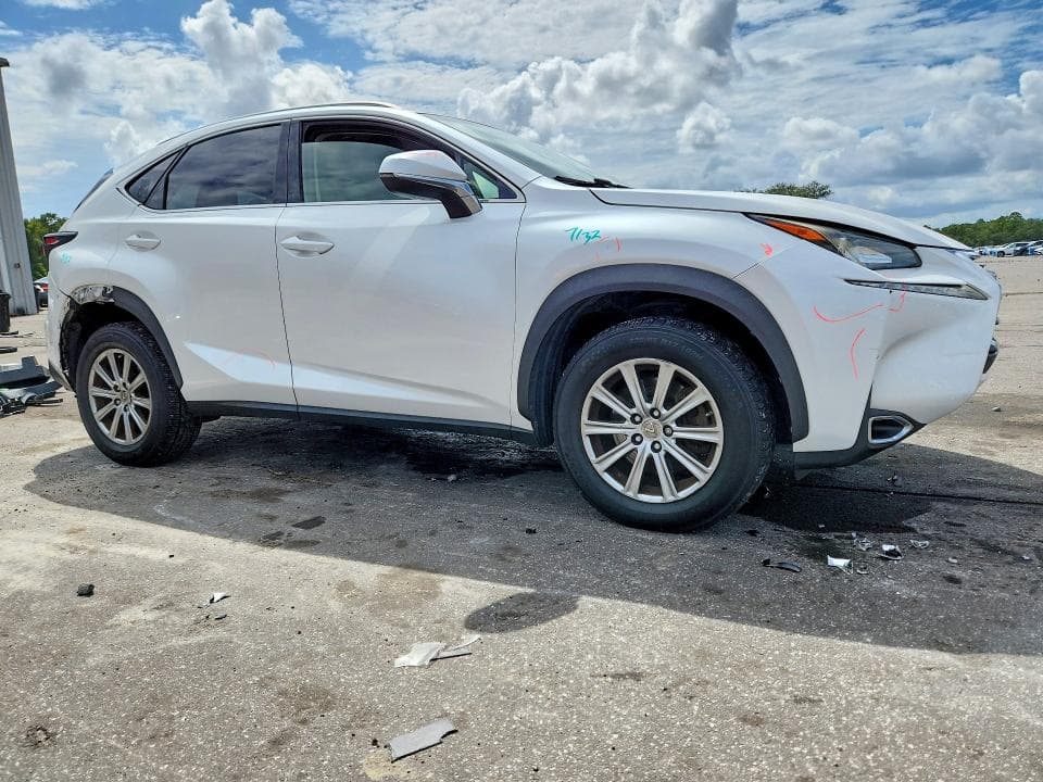2017 LEXUS NX 200T BASE 4