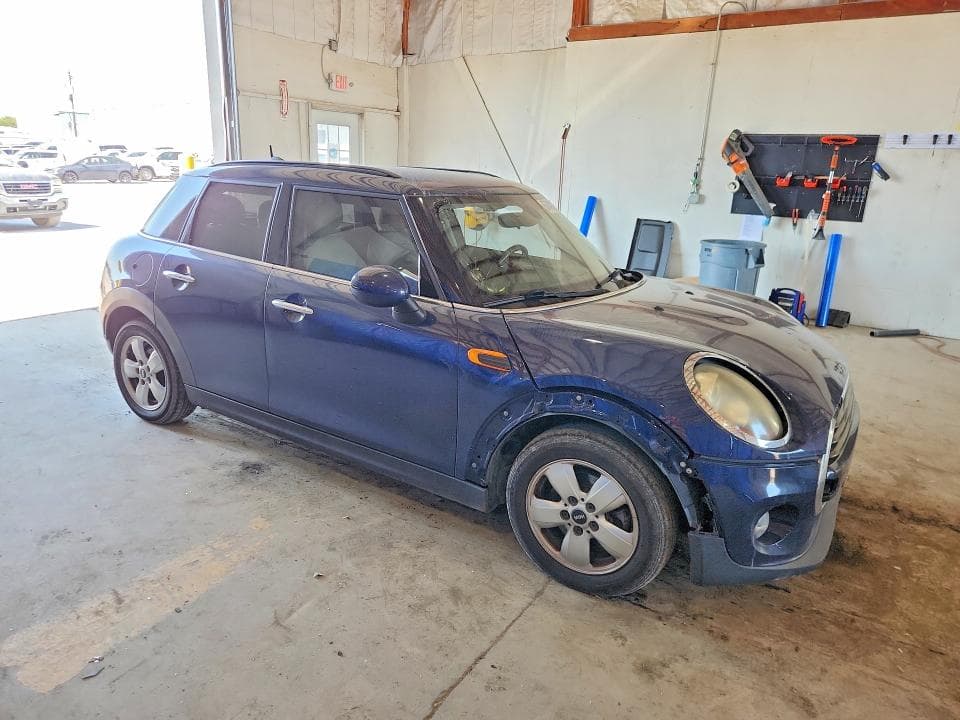 2017 MINI COOPER 4