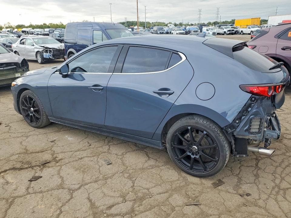 2020 MAZDA 3 PREMIUM 2