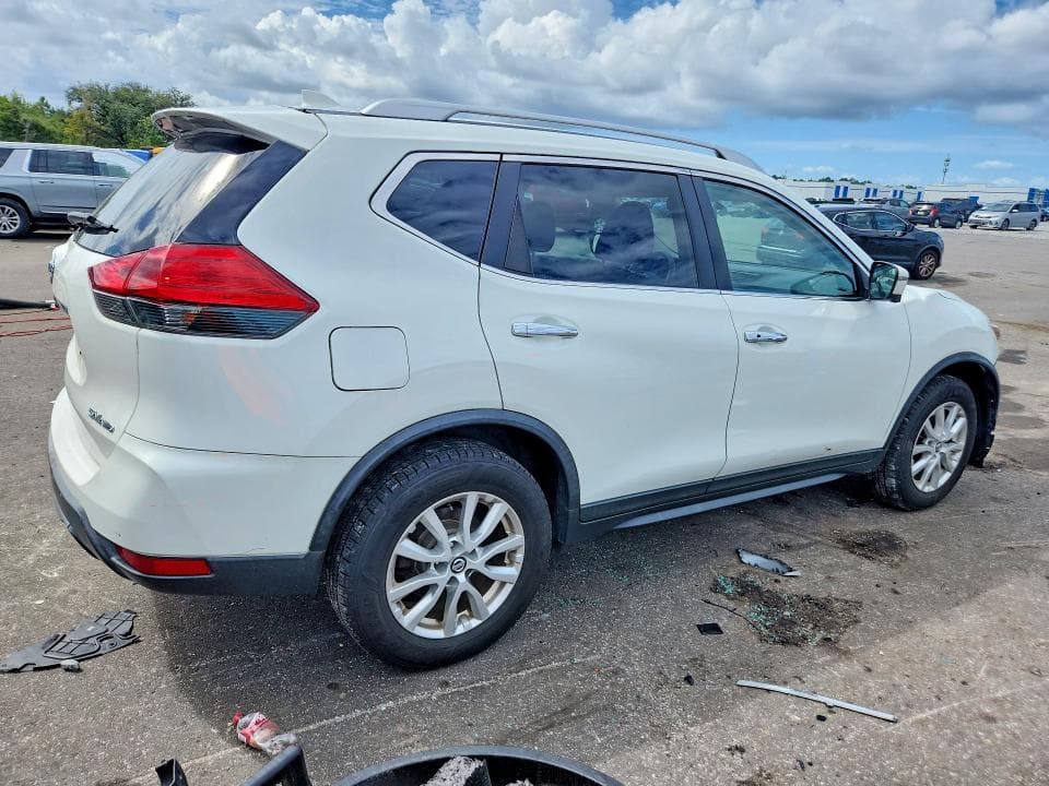 2017 NISSAN ROGUE SV 3