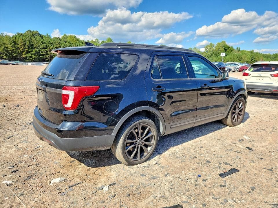 2017 FORD EXPLORER XLT 3