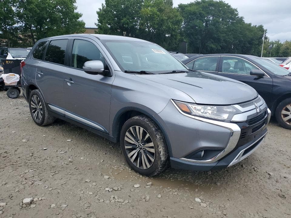2019 MITSUBISHI OUTLANDER SE 4