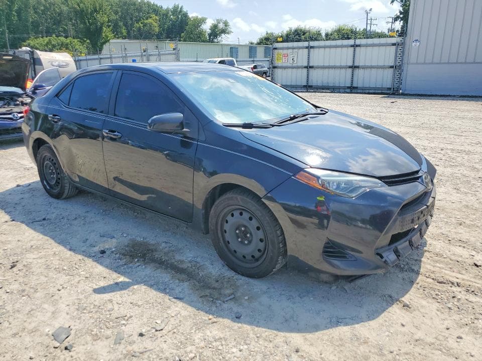 2018 TOYOTA COROLLA LE 4