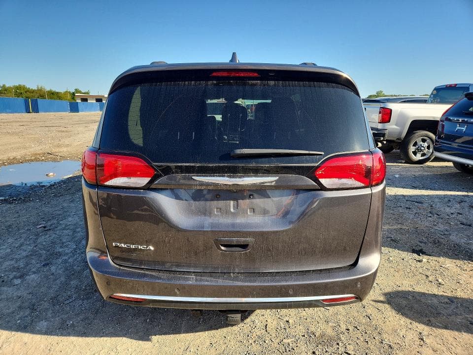 2017 CHRYSLER PACIFICA TOURING L 6