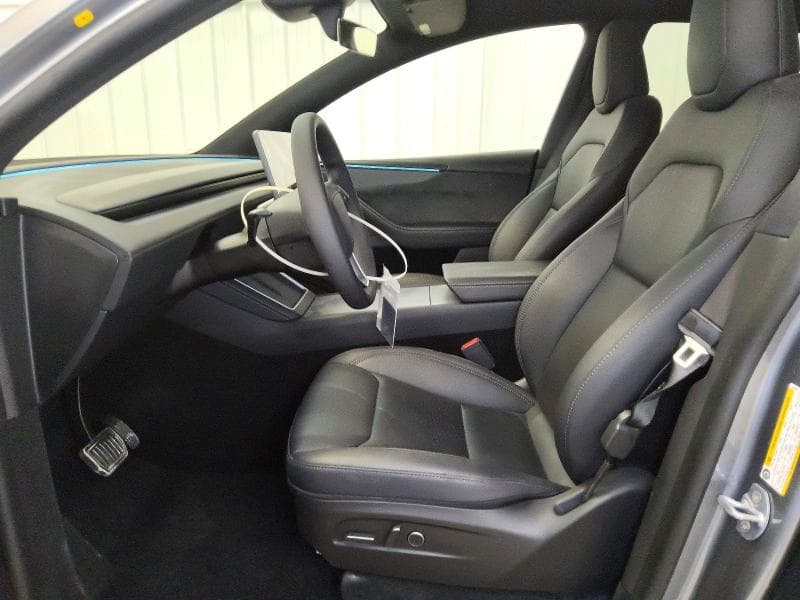 2026 TESLA MODEL Y 7