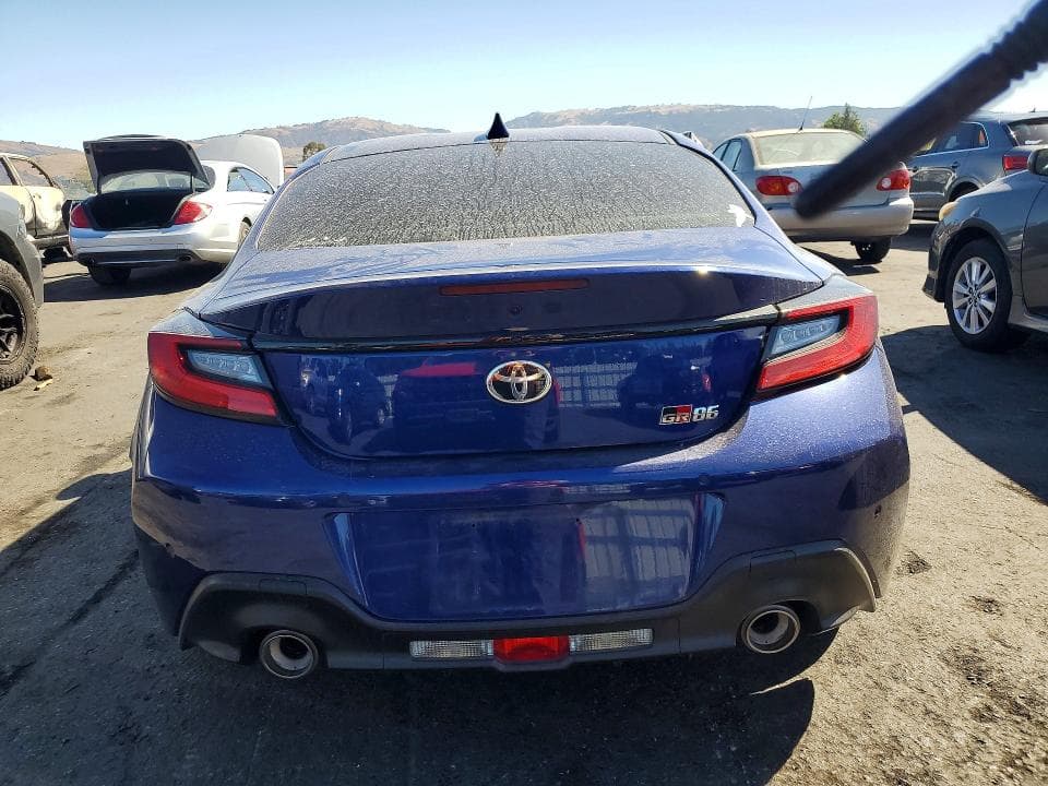 2023 TOYOTA GR86 BASE 6