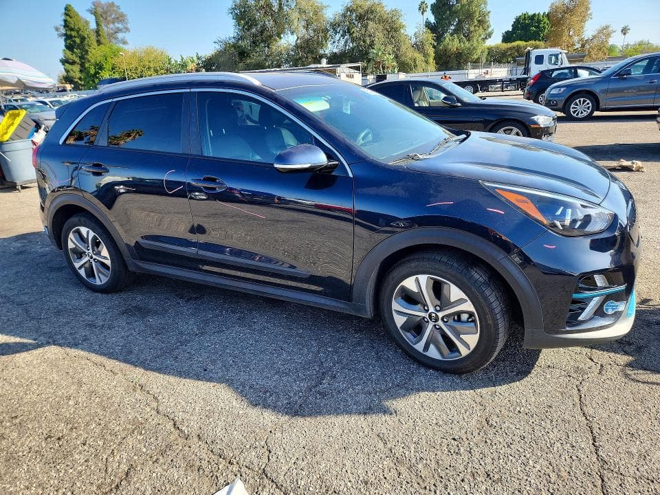 2020 KIA NIRO EX PREMIUM 4