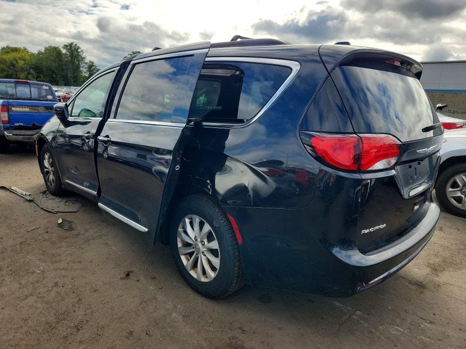 2017 CHRYSLER PACIFICA TOURING L 2