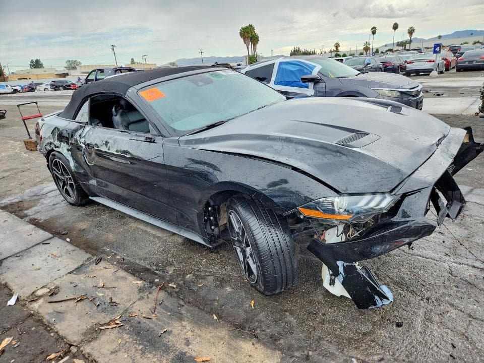 2022 FORD MUSTANG 4