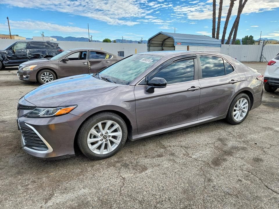 2022 TOYOTA CAMRY LE - 1