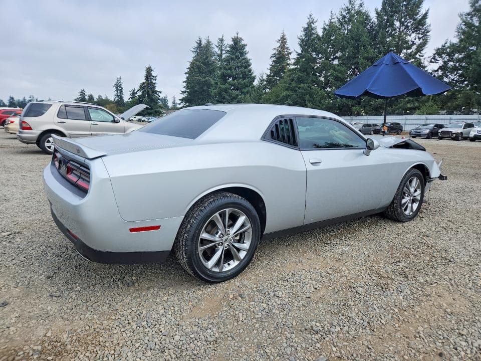 2021 DODGE CHALLENGER SXT 3