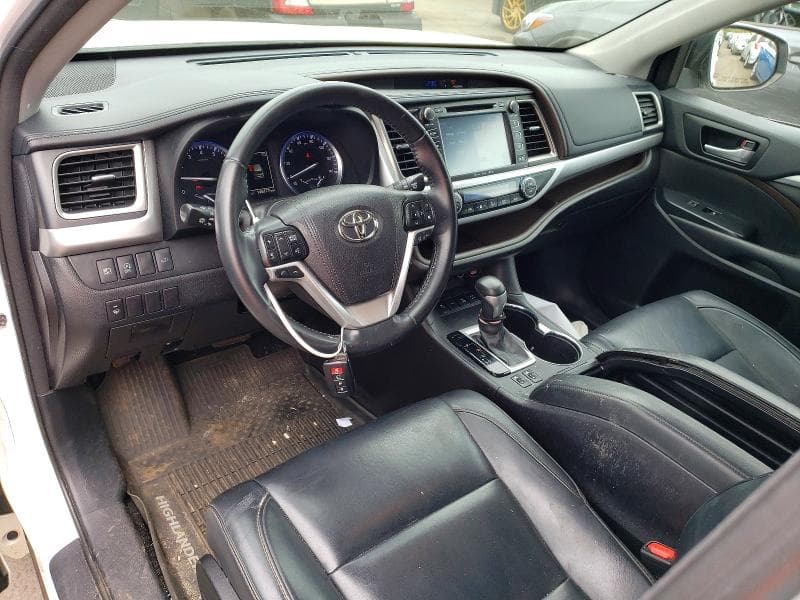2017 TOYOTA HIGHLANDER XLE 8