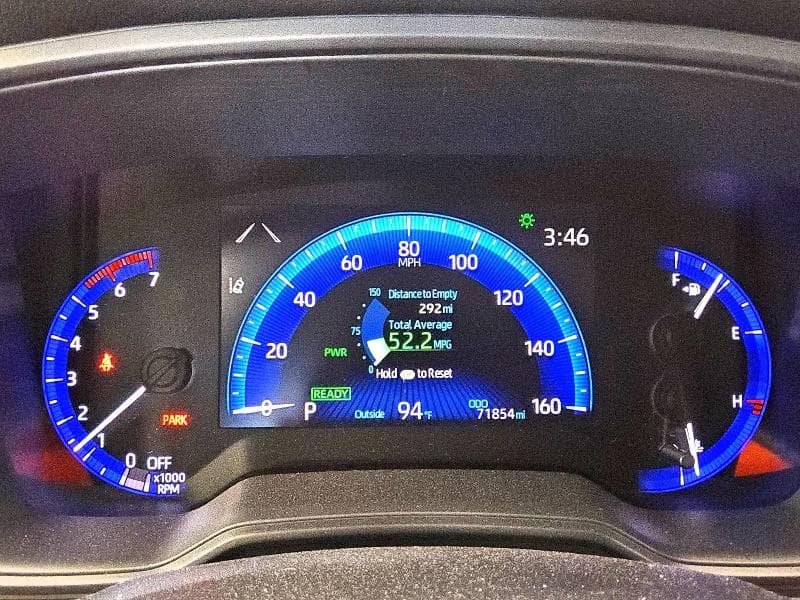 2020 TOYOTA COROLLA LE 9