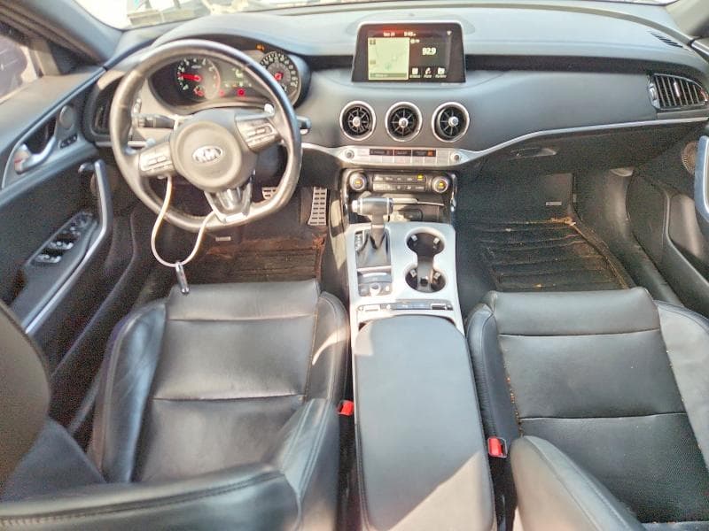 2018 KIA STINGER GT1 8