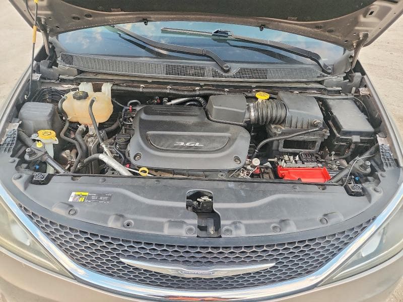 2018 CHRYSLER PACIFICA TOURING L PLUS 12