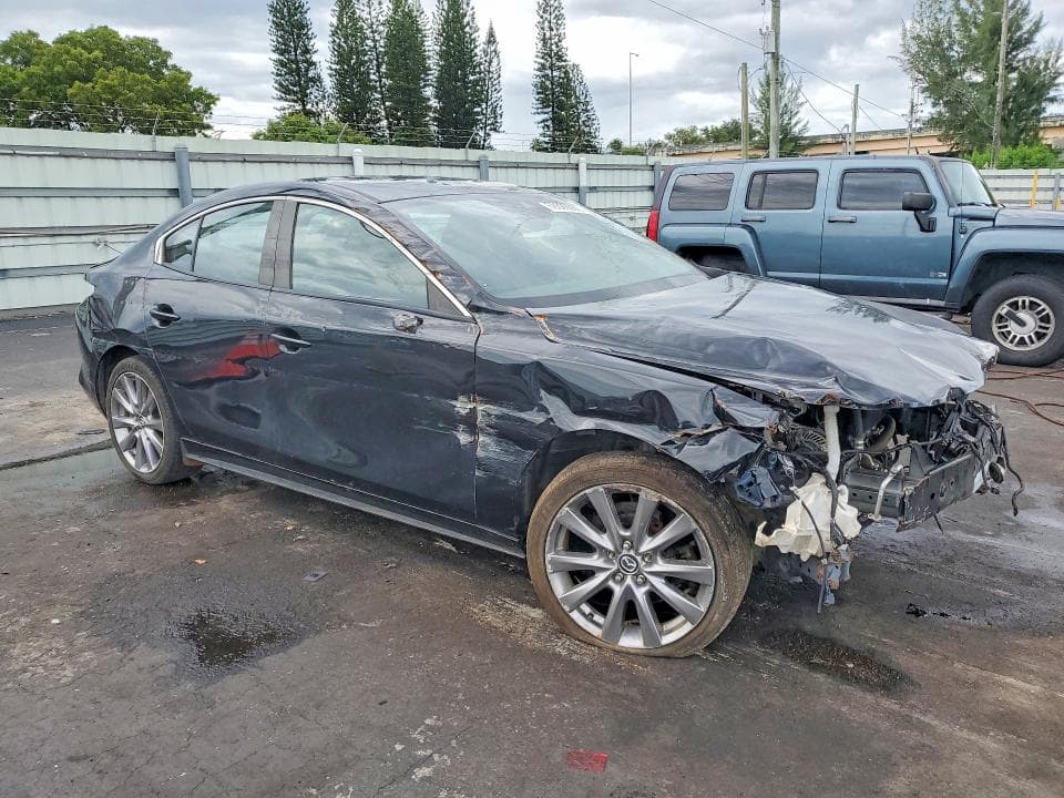 2019 MAZDA 3 PREFERRED PLUS 4